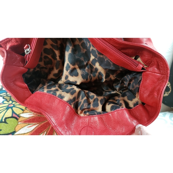 SOLD B Makowsky Red Leather Satchel Shoulder Bag - Picture 5 of 8